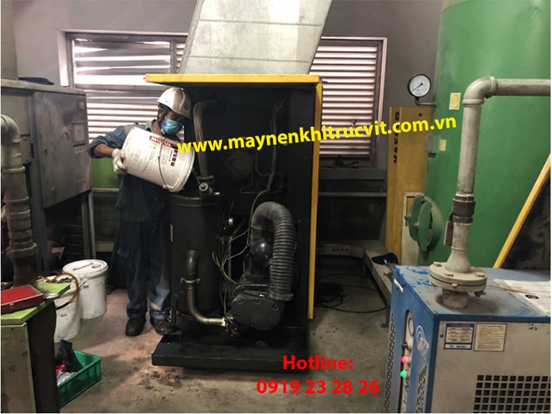 Dịch vụ bảo dưỡng - sửa chữa máy nén khí Kaeser tại Minh Phú, Service of Kaeser air compressor repair.