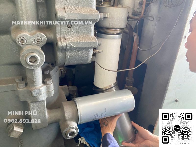 Thay lọc tách dầu máy nén khí Hitachi, Bảo dưỡng máy nén khí Hitachi, Sửa chữa máy nén khí Hitachi, Hitachi air compressor repair service, Bao duong may nen khi Hitachi, Sua chua may nen khi Hitachi