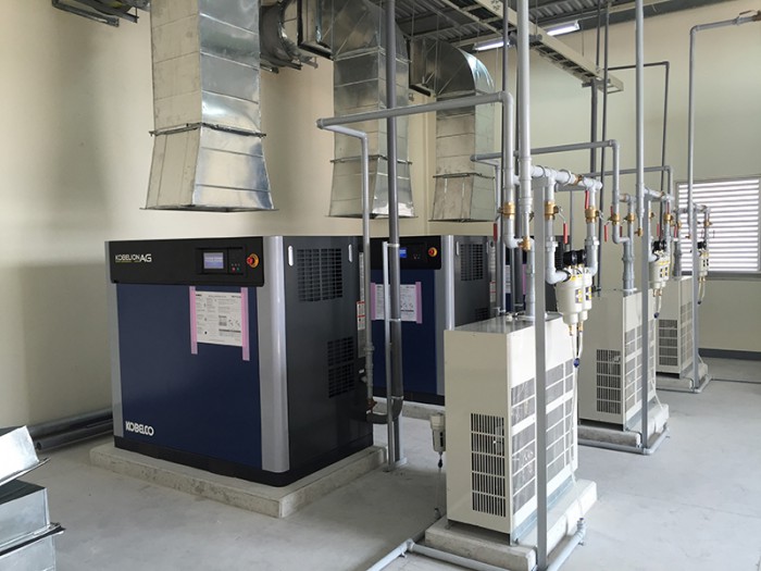 Ký hiệu cảnh báo trên máy nén khí Kobelco mà bạn cần biết
