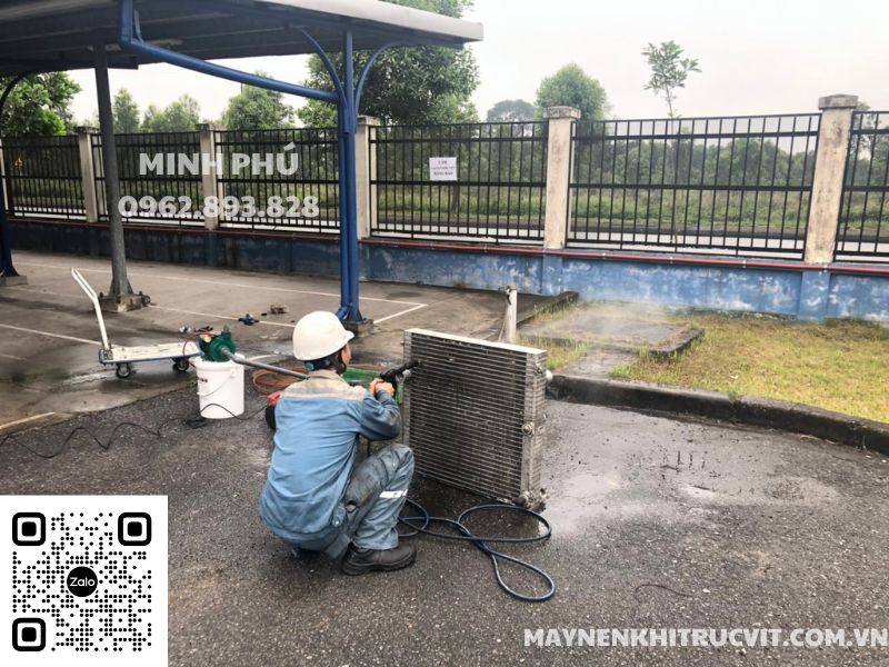 Vệ Sinh Dàn Giải Nhiệt Máy Nén Khí Hitachi, Bảo dưỡng máy nén khí Hitachi, Sửa chữa máy nén khí Hitachi, Bao duong may nen khi Hitachi, Sua chua may nen khi Hitachi, Hitachi air compressor repair compressor,