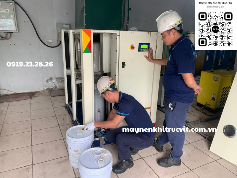 Máy nén khí trục vít Hitachi, máy nén khí trục vít, bảo dưỡng máy nén khí, may nen khi hitachi, hitachi air compressor, dầu có trong khí nén, dầu máy nén khí,